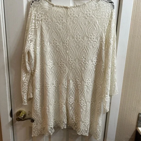 Lace white blouse good condition size 2x - Picture 2 of 3